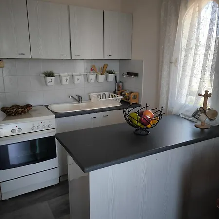 Little Gem Apartment Rafina Exterior photo